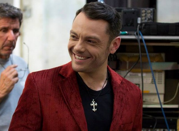 Ho un nodulo alla gola». Nel video di Tiziano Ferro anche i figli