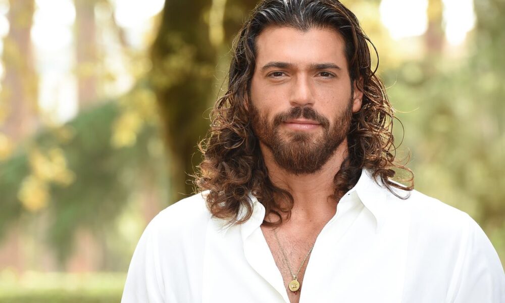 Can Yaman via da Viola come il mare, il motivo: “Vuole essere protagonista assoluto”