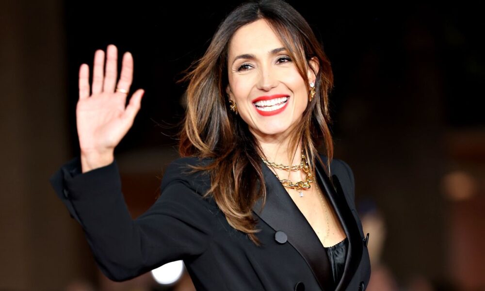 Caterina Balivo spiazza tutti e “copia”… Melania Trump